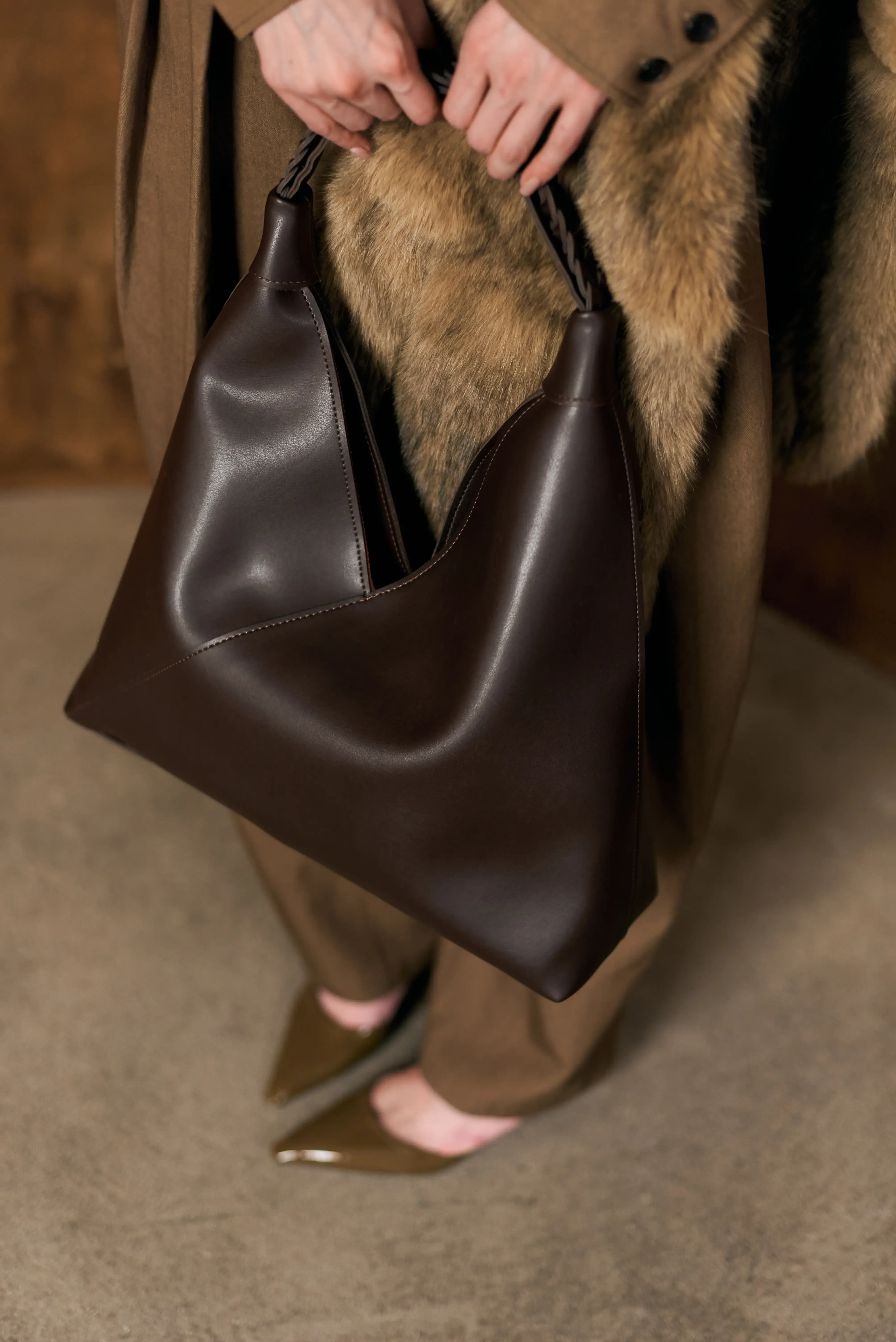 SHOPPER BIND BROWN